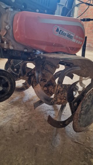 Motoazada Oleo-Mac 182cc