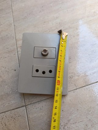 Simon 48. Base Enchufe 10A/380V