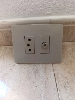Simon 48. Base Enchufe 10A/380V