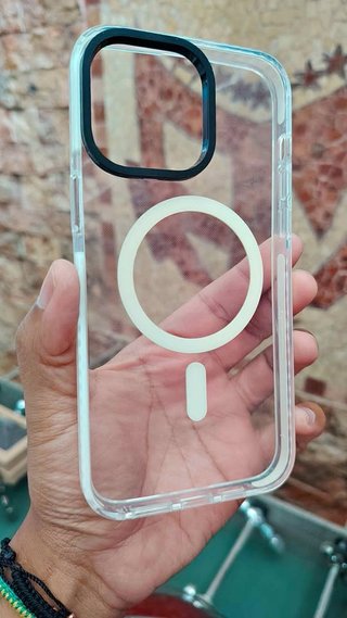 Funda transparente iPhone 15 Pro Max con MagSafe