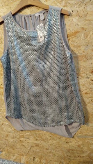 Blusa Forever 21 con lentejuelas y abertura T- M
