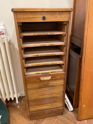 Mueble archivador de persiana de madera de roble