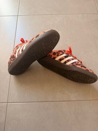 Adidas Samba Marrones/Naranjas Talla 39 (no OG)