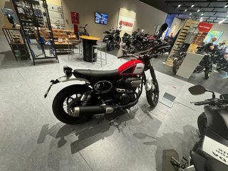 Yamaha SCR 950
