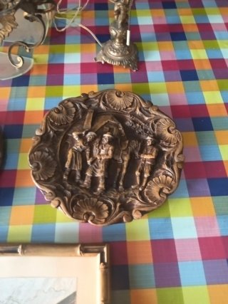 Lote antigüedades: láminas y lámpara