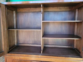 Armario antiguo de madera