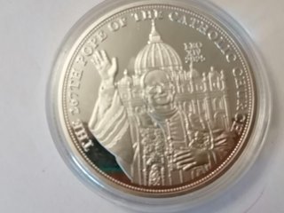 Moneda Papa León XIV
