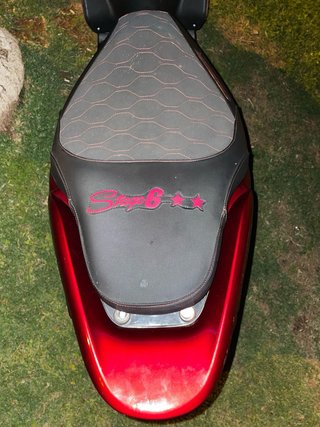 Yamaha Jog RR Roja y Negra