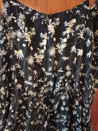 Mono estampado floral negro