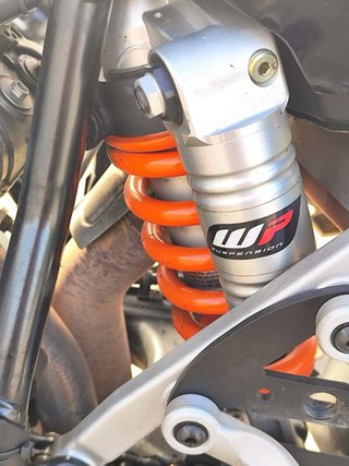 KTM 990 Supermotard Negra