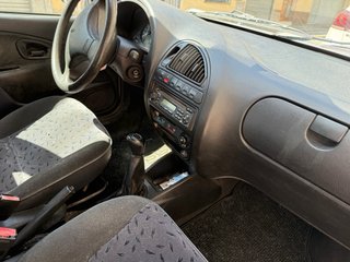 URGE...Citroen Saxo 2002