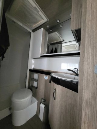Caravana Hobby Prestige 560 FC