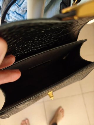 Bolso bandolera Mango negro efecto piel