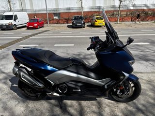 TMAX 530 DX Azul