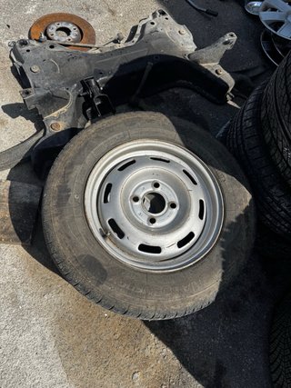 2 llantas carro remolque 4x100 con neumáticos 13”