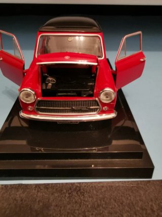 Modellino Auto d'Epoca Rosso
