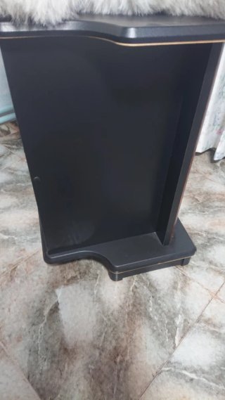 Mueble TV con puertas de cristal