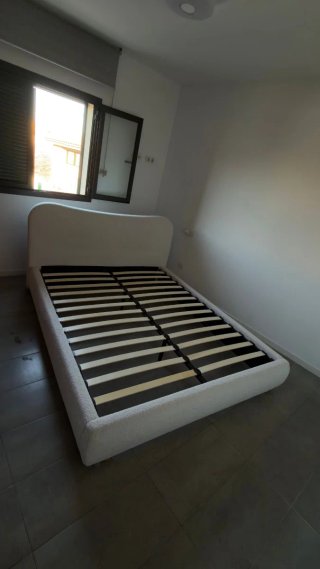 Cama Matrimonio Tapizada regalo colchón como nuevo