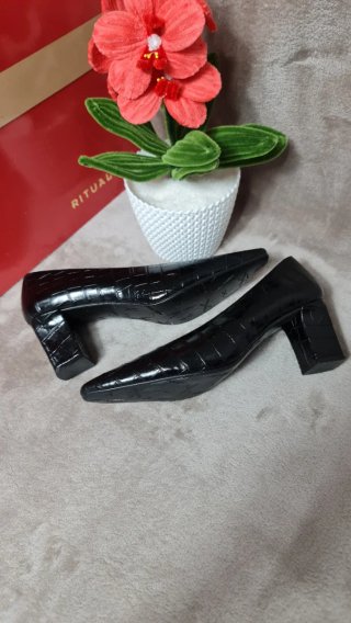 Zapatos tacón Ana Sáenz negros cocodrilo