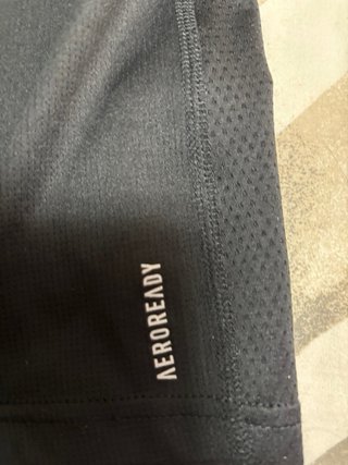Camiseta Adidas Running Negra y Gris