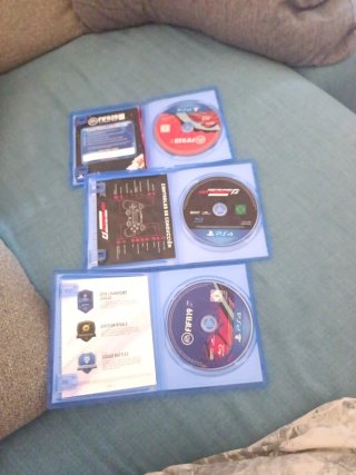 Juegos PS4: Need for Speed & FIFA 19