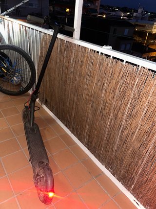 Patinete eléctrico en buen estado