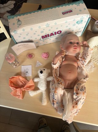 Bambola reborn Mia Baby con orsetto