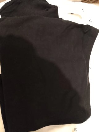 Ropa premamá gris y blanca