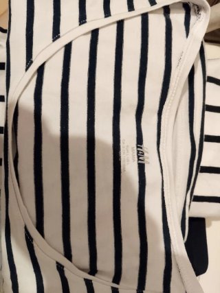Ropa premamá gris y blanca