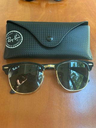 Gafas de Sol Ray-Ban Clubmaster Negras y Doradas
