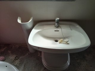 Mueble de baño con espejo