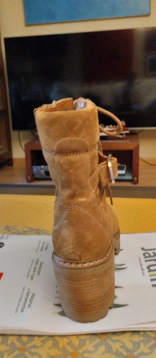 Botines Ante Cordones Beige Marrón