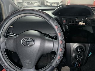 Toyota Yaris 2011
