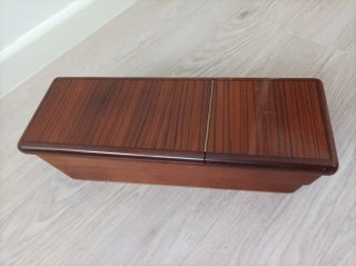 Caja antigua madera madejas