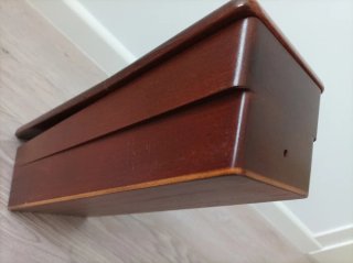 Caja antigua madera madejas