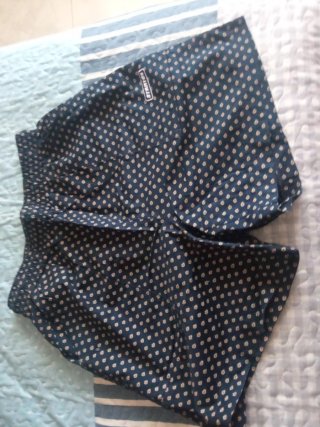Pantalón corto mujer lunares