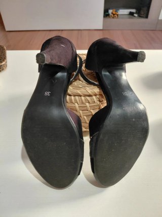Zapatos de tacón negros y purpi purpurina plata