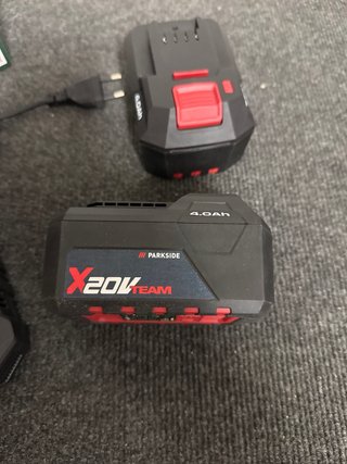 2 Baterías Parkside 20V 4Ah y Cargador
