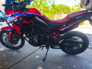 Honda Africa Twin Adventure Negra/Roja