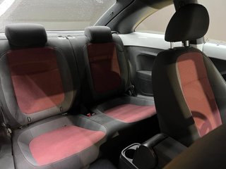 Volkswagen Beetle 2014