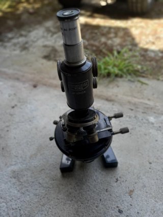 Microscopio Francés Antiguo 1920