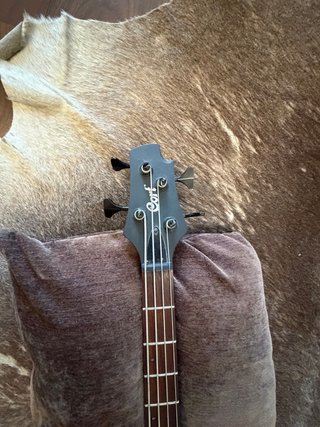 Bajo Cort B4 Element + Maleta