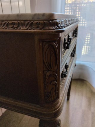 Auxiliar/Cómoda Clásica Madera y Mármol