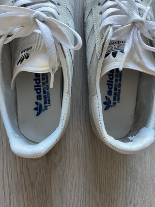 Zapatillas Adidas Grises y Blancas