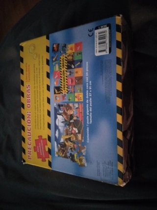 Precaución: obras libro-puzle fantástico
