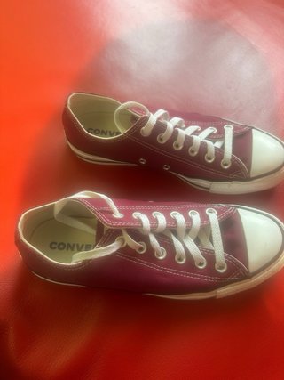 Converse Chuck Taylor Originales Talla 40
