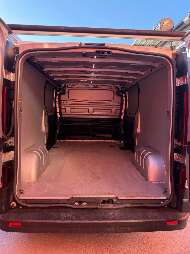 Renault Trafic 2018, foto 7