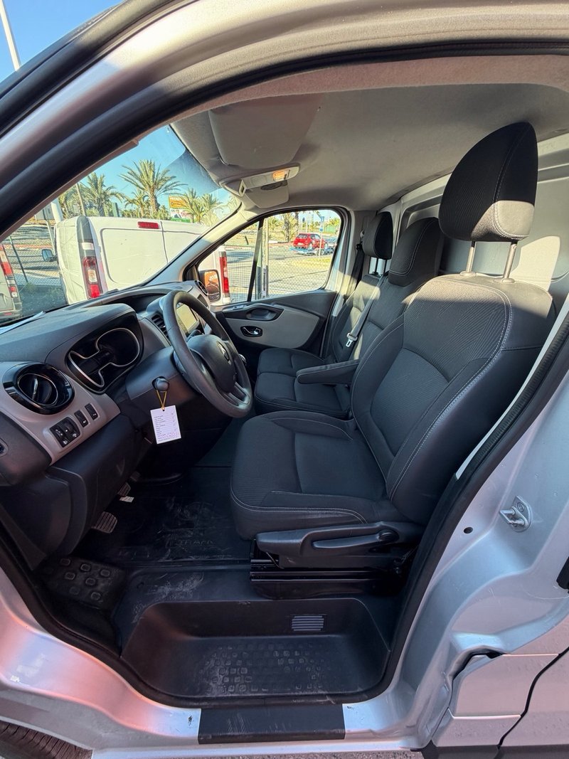 Renault Trafic 2018, foto 11
