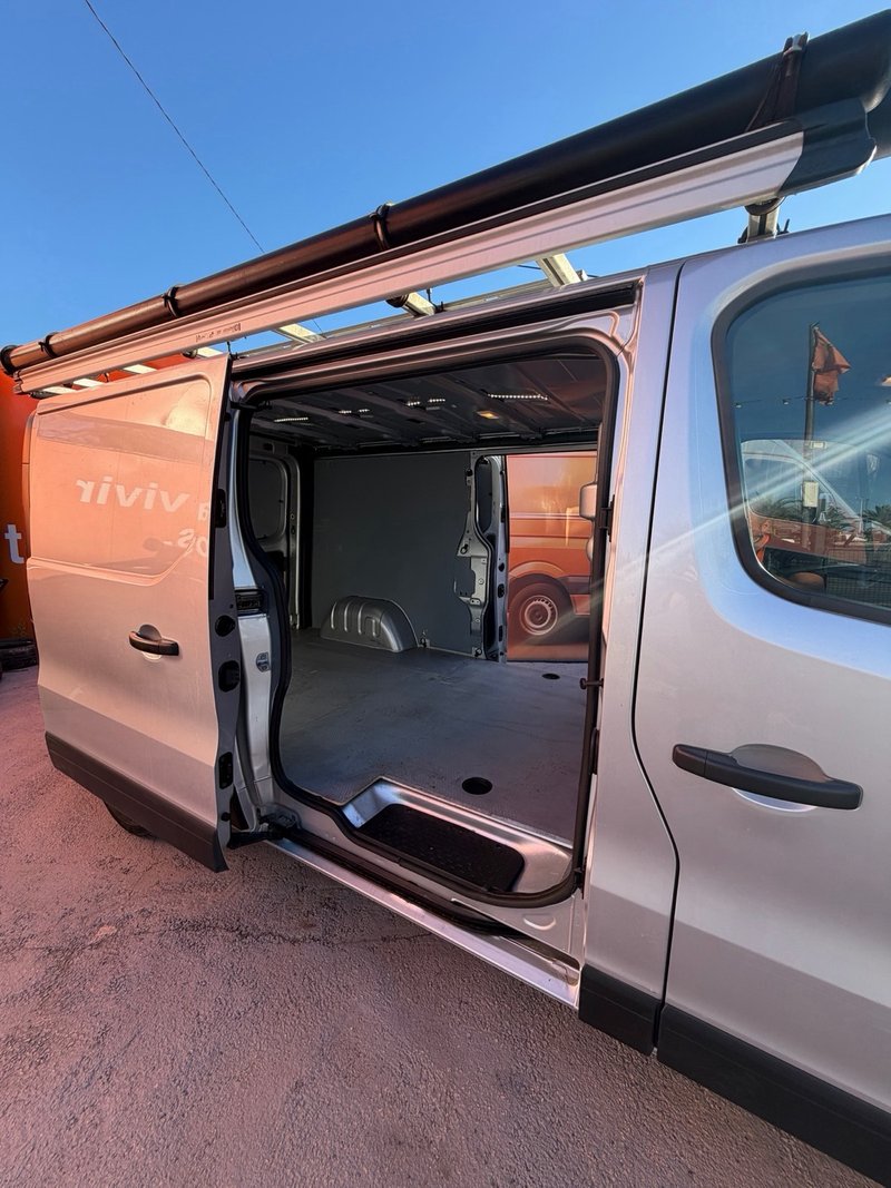 Renault Trafic 2018, foto 9
