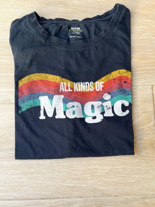 Camiseta Kiabi All Kinds of Magic Talla L